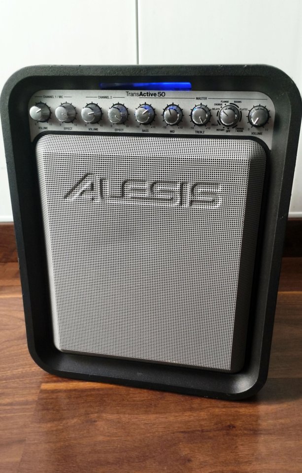 Alesis TransActive 50 Portable Monitor de segunda mano · Foto 1 de 7 · Barcelona · 99 €