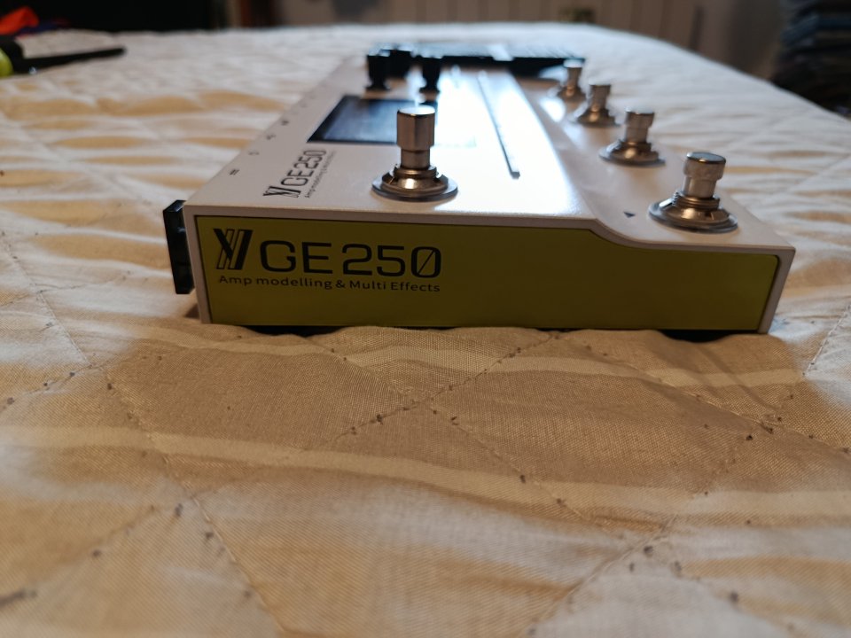 Mooer ge250 de segunda mano · Foto 2 de 2 · Soria · 200 €