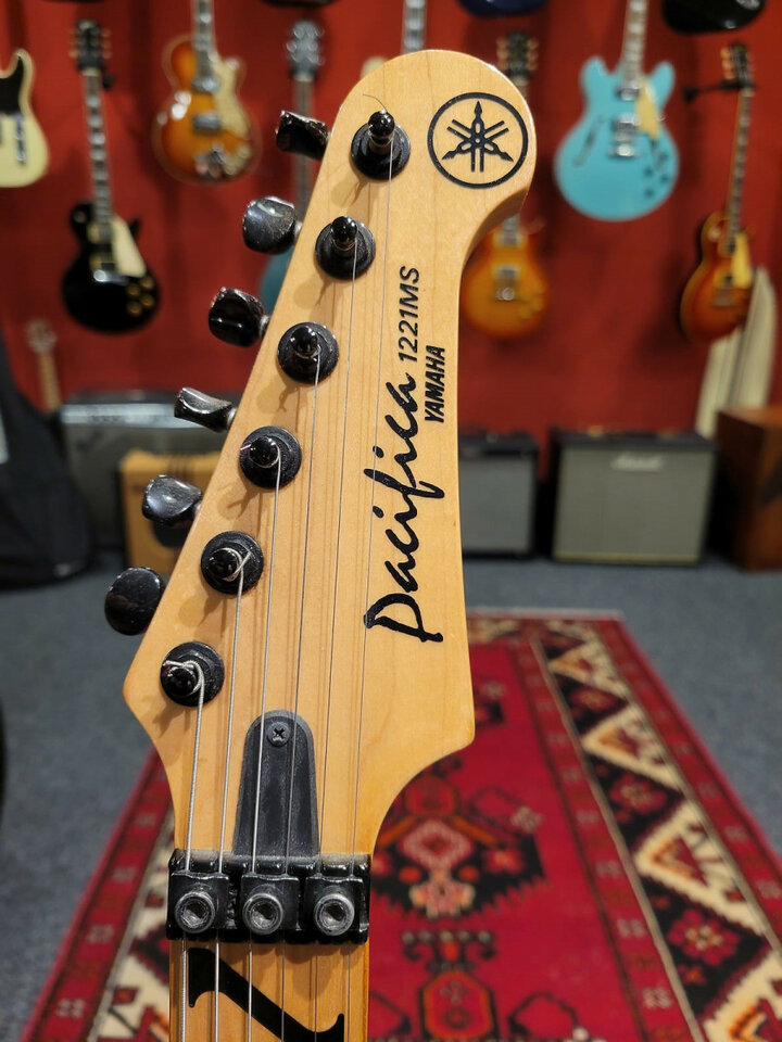 Yamaha Pacifica 1221 Yellow Metallic