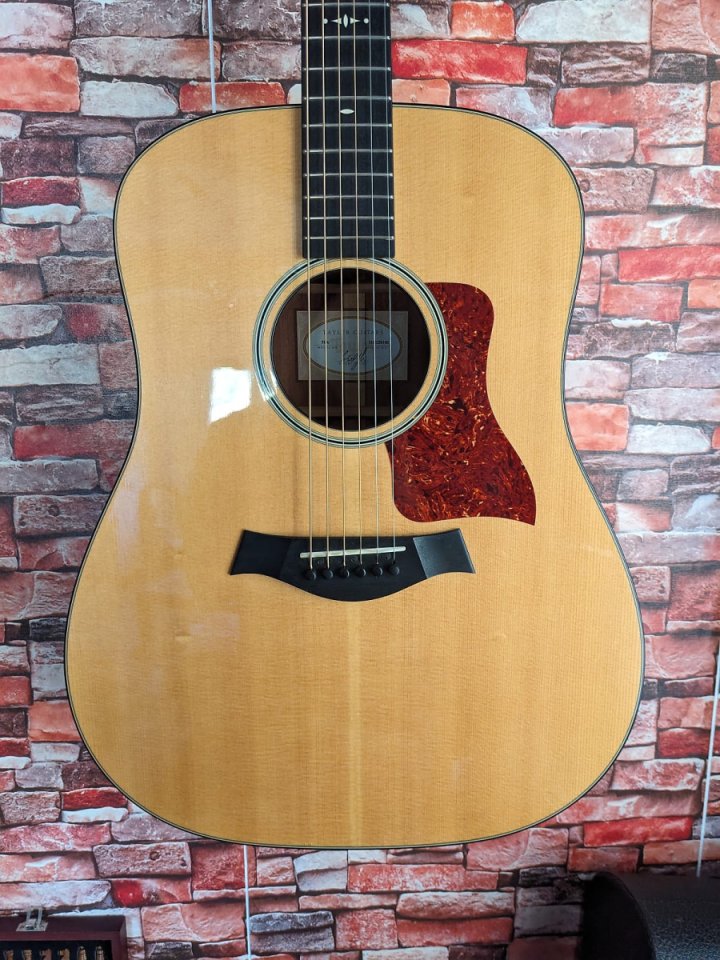 Taylor 510e Guitarra