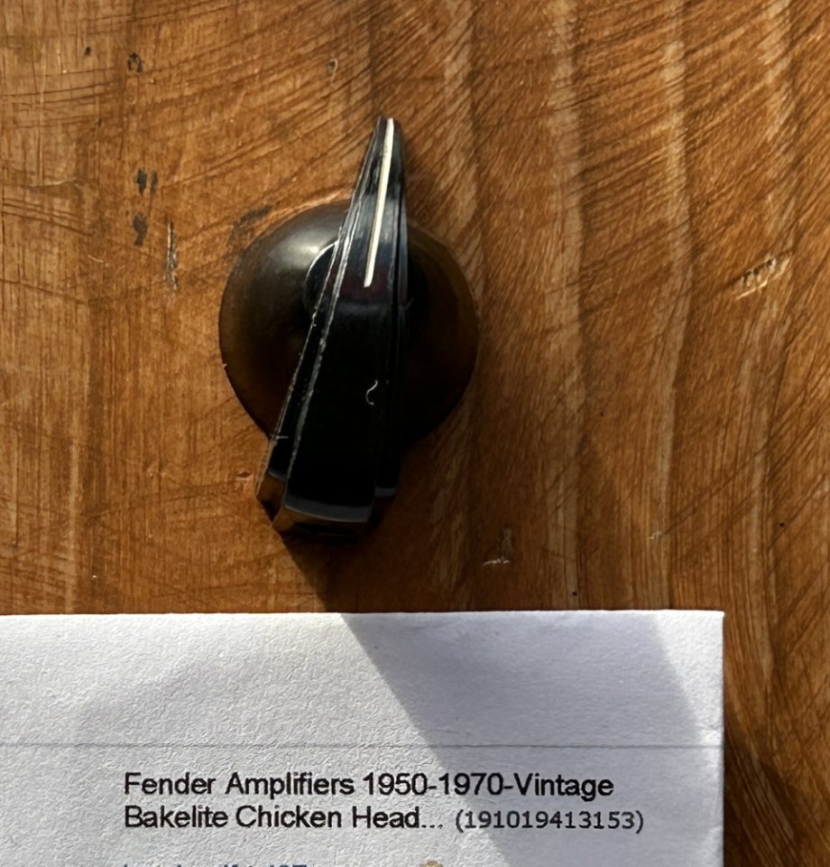 Perilla Fender. Fender Amplifiers 1950-1970-Vintage Bakelite Chicken Head... de segunda mano · Foto 2 de 6 · Araba · 25 €