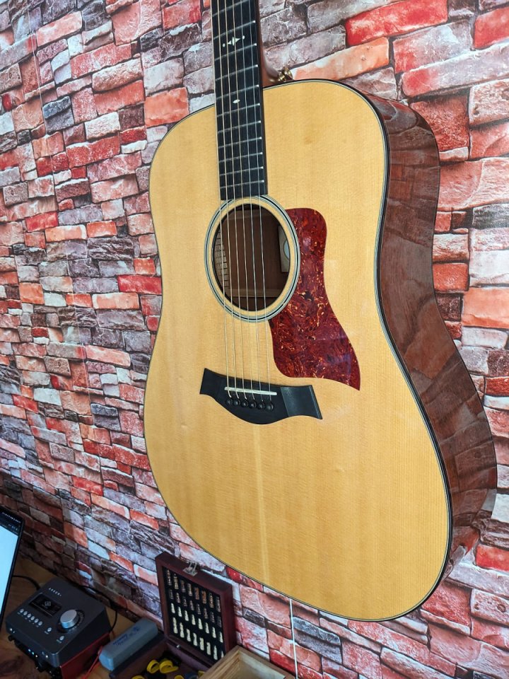 Taylor 510e Guitarra