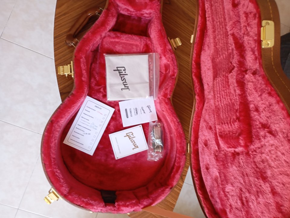 Gibson Les Paul Standard 50s faded de segunda mano · Foto 5 de 6 · Madrid · 2000 €