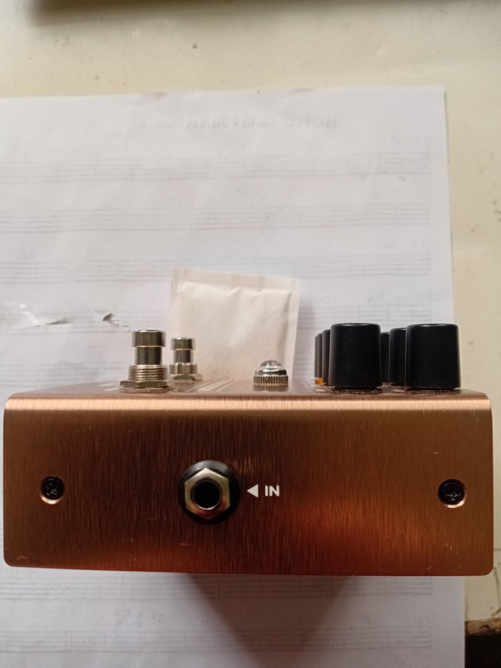 Pedal MTG Tube Distorsion Fender de segunda mano · Foto 5 de 8 · Castellón · 115 €