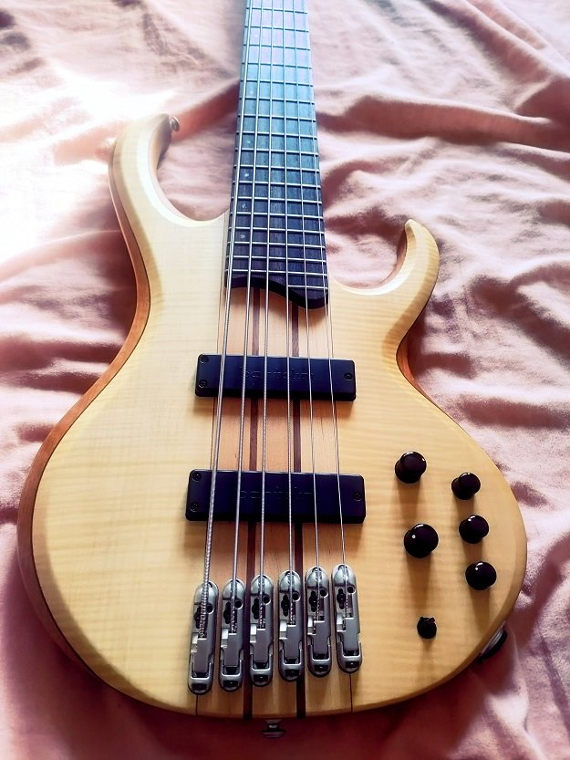 Ibanez BTB1206 Prestige