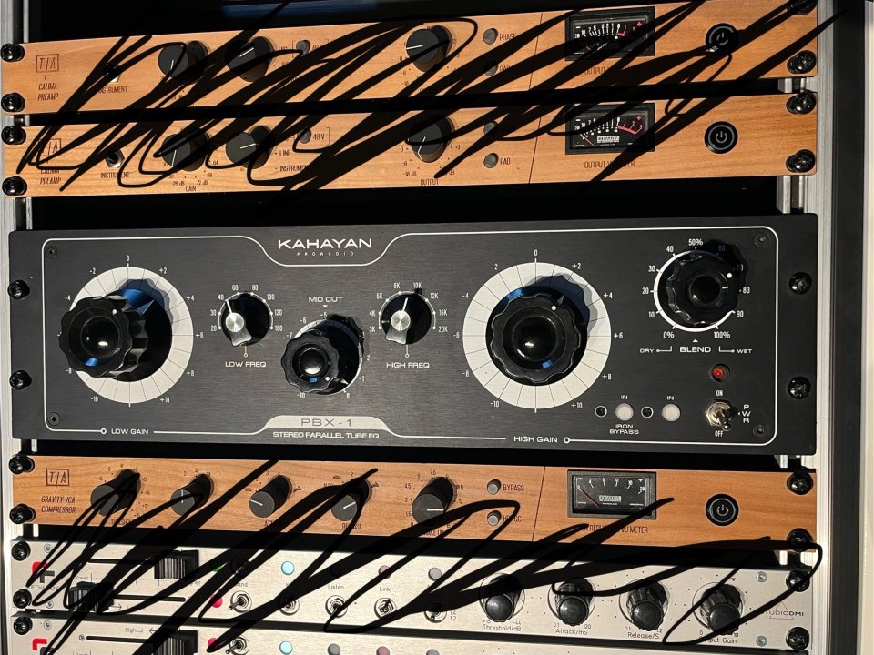 Kahayan PBX-1 – Tube EQ profesional
