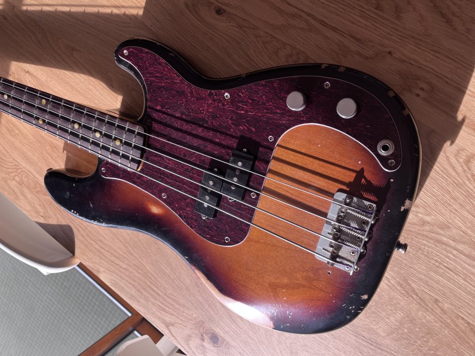 Fender PRECISION BASS ROAD WORN 58 de segunda mano · Foto 2 de 6 · Barcelona · 1000 €