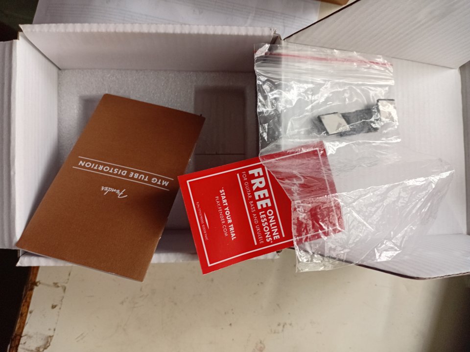Pedal MTG Tube Distorsion Fender de segunda mano · Foto 8 de 8 · Castellón · 115 €