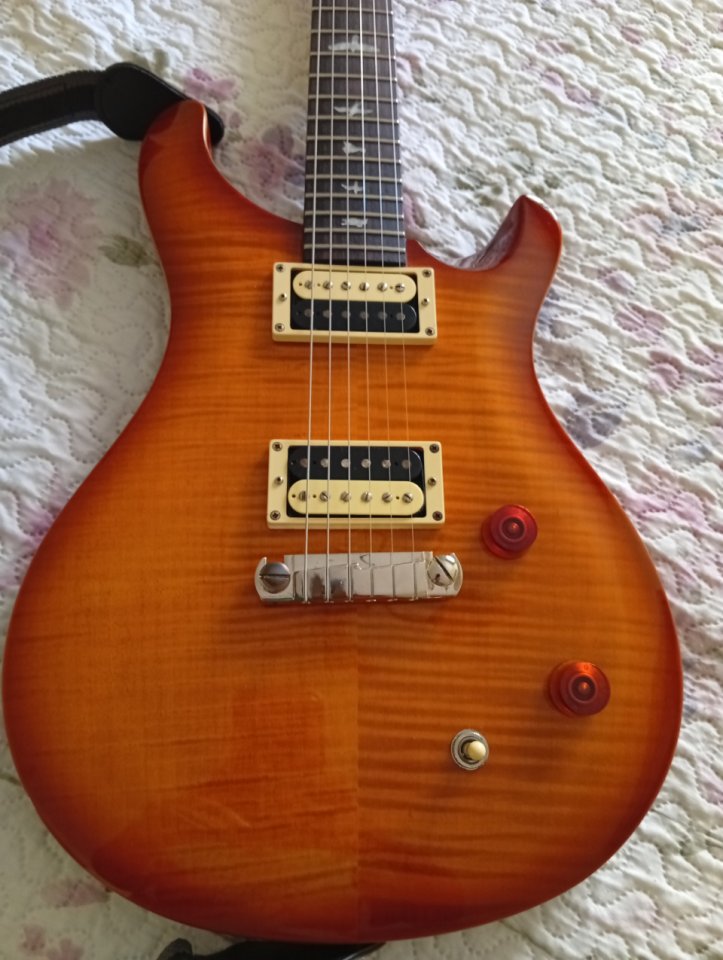 PRS SE Custom vintage sunburst de segunda mano · Foto 2 de 5 · Burgos · 585 €