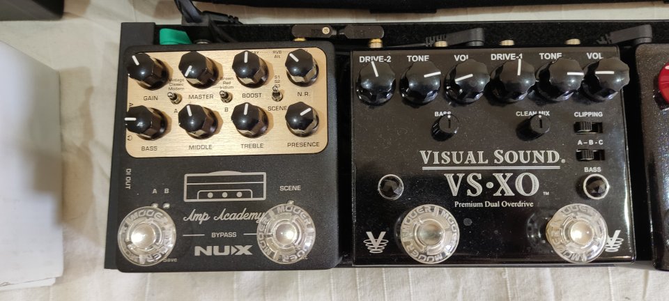 NUX MG-30 & Mercadillo variado de segunda mano · Foto 9 de 10 · Madrid · 150 €