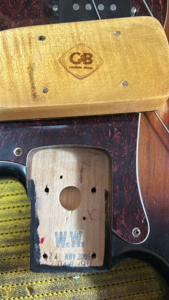 Fender PRECISION BASS ROAD WORN 58 de segunda mano · Foto 6 de 6 · Barcelona · 1000 €