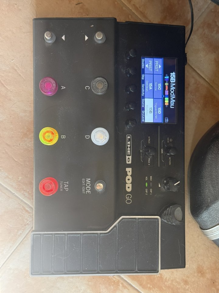 Cambio o vendo Line 6 Pod Go por Mooer GE1000 de segunda mano · Foto 3 de 3 · Alicante