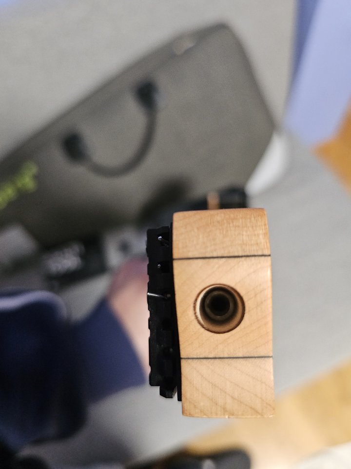 Strandberg Boden Prog Nx6 Charcoal Burst con Schaller Sure Claw y correa