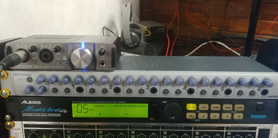 Ampli-Mezclador de Auriculares Presonus HP-60. Para 6 cascos, talkback incluido.