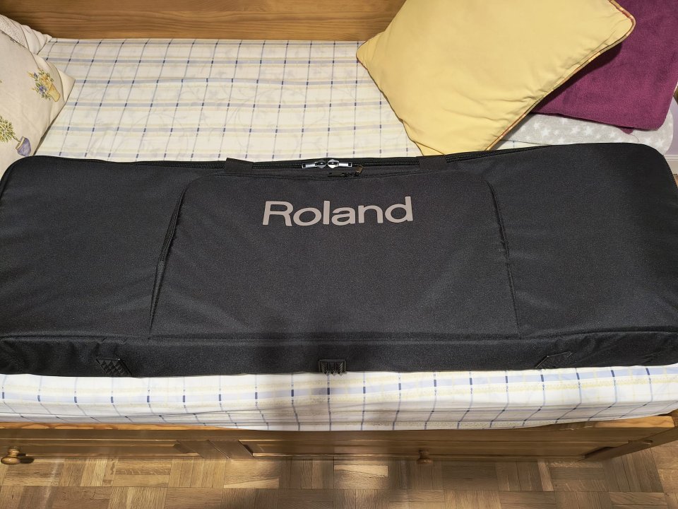 Roland V-Combo VR09 de segunda mano · Foto 4 de 4 · Madrid · 480 €