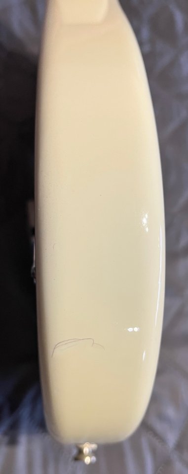 Cuerpo Squier Stratocaster deluxe (tilo) de segunda mano · Foto 4 de 7 · Barcelona · 130 €