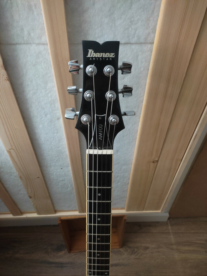 Ibanez artstar Am100