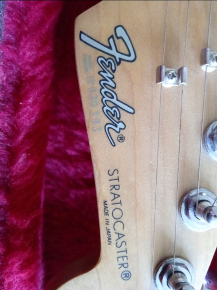 Guitarra Stratocaster MIJ FujiGen Gakki