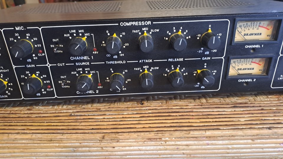 Drawmer 1960 Dual Vacuum tube compresor - Pre amp de segunda mano · Foto 2 de 6 · Alicante · 1550 €
