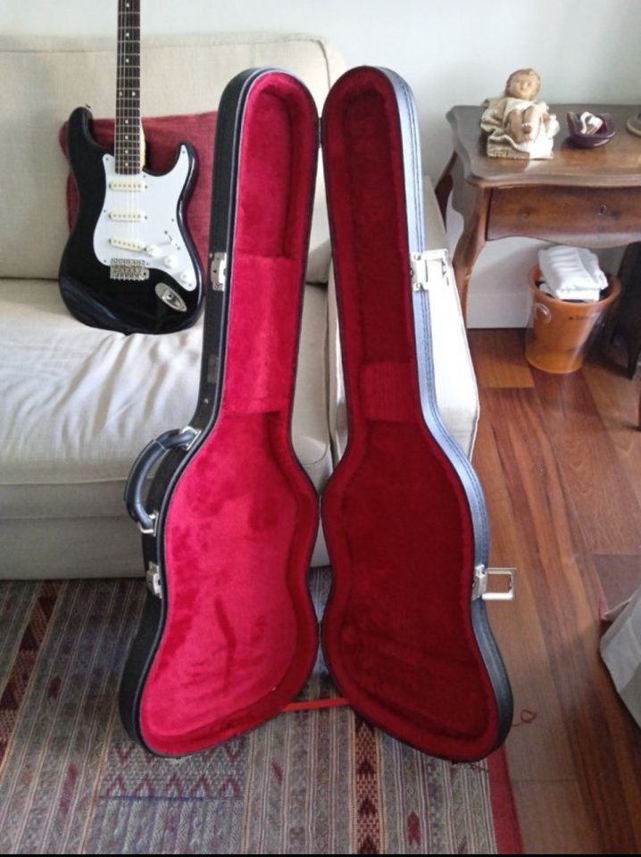 Guitarra Stratocaster MIJ FujiGen Gakki