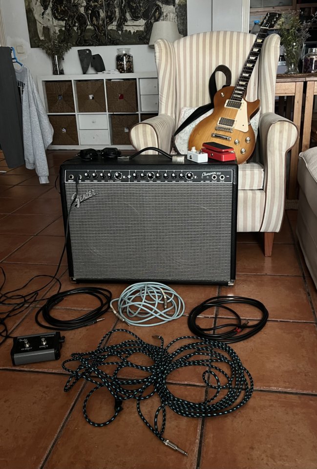 Amaplificador Champion 100 de segunda mano · Foto 1 de 2 · Madrid · 275 €