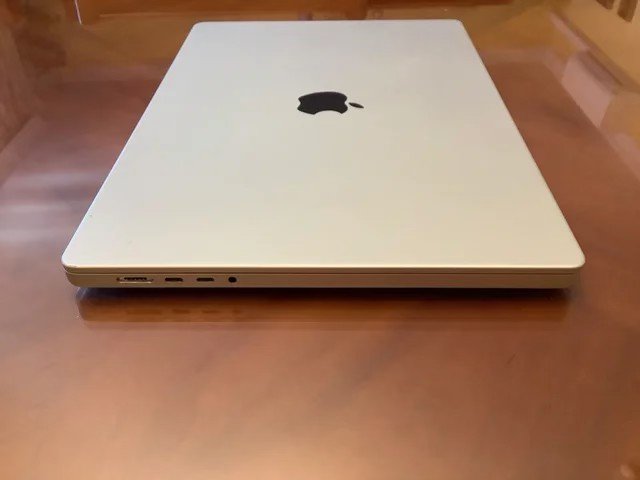 MacBook Pro 16" M1 Max 32GB RAM 2TB SSD 2022 de segunda mano · Foto 4 de 10 · Zamora · 1699 €