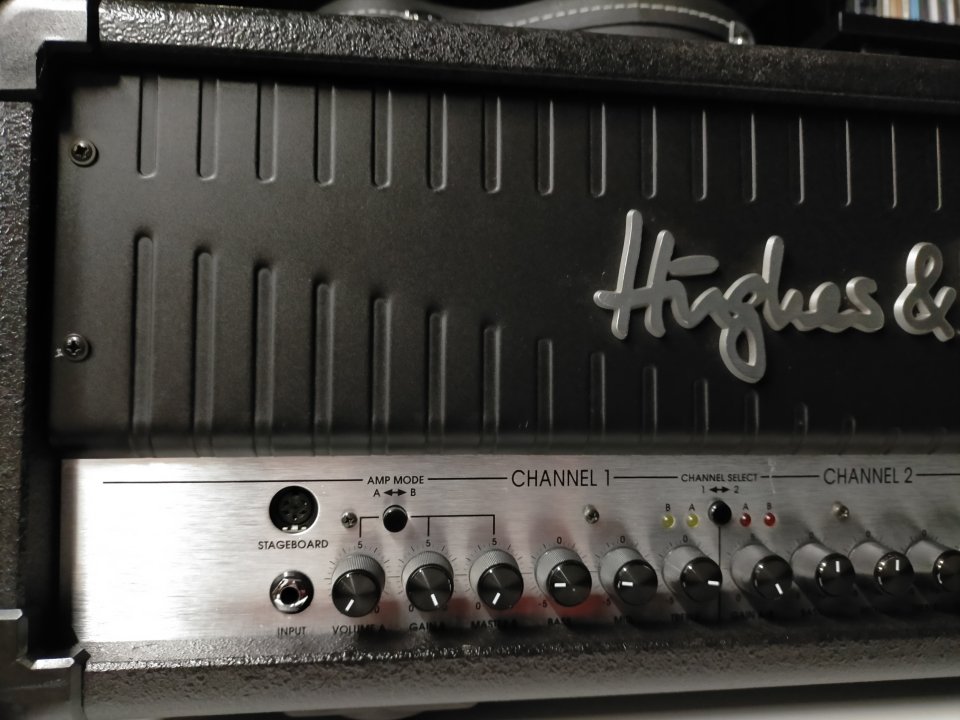 Hughes & Kettner Tube 100 ( Válvulas - Alemán) de segunda mano · Foto 3 de 10 · Zaragoza