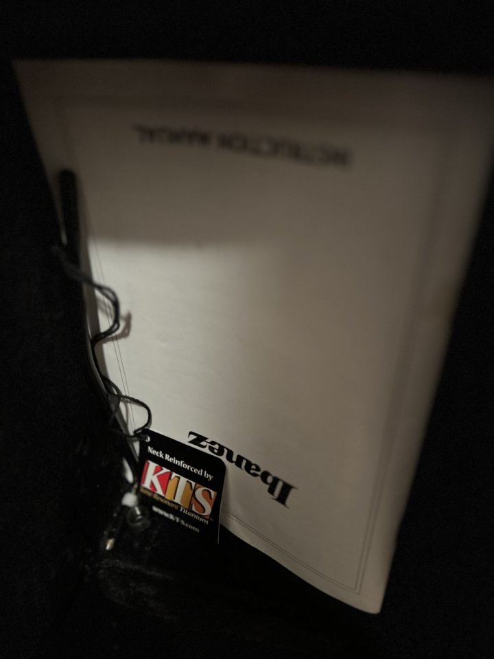 Ibanez universe Premium