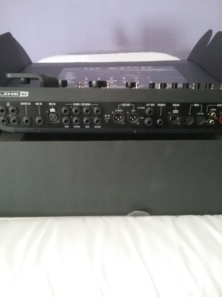 Line 6 Helix de segunda mano · Foto 6 de 10 · Madrid · 675 €