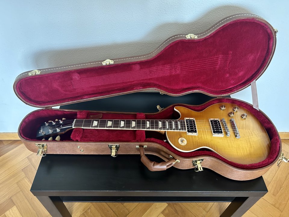 Gibson Les Paul Standard 50s Faded Honey Burst de segunda mano · Foto 1 de 10 · A Coruña · 1800 €