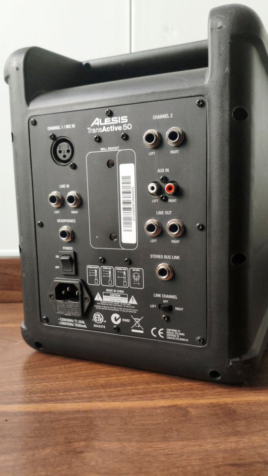 Alesis TransActive 50 Portable Monitor de segunda mano · Foto 3 de 7 · Barcelona · 99 €