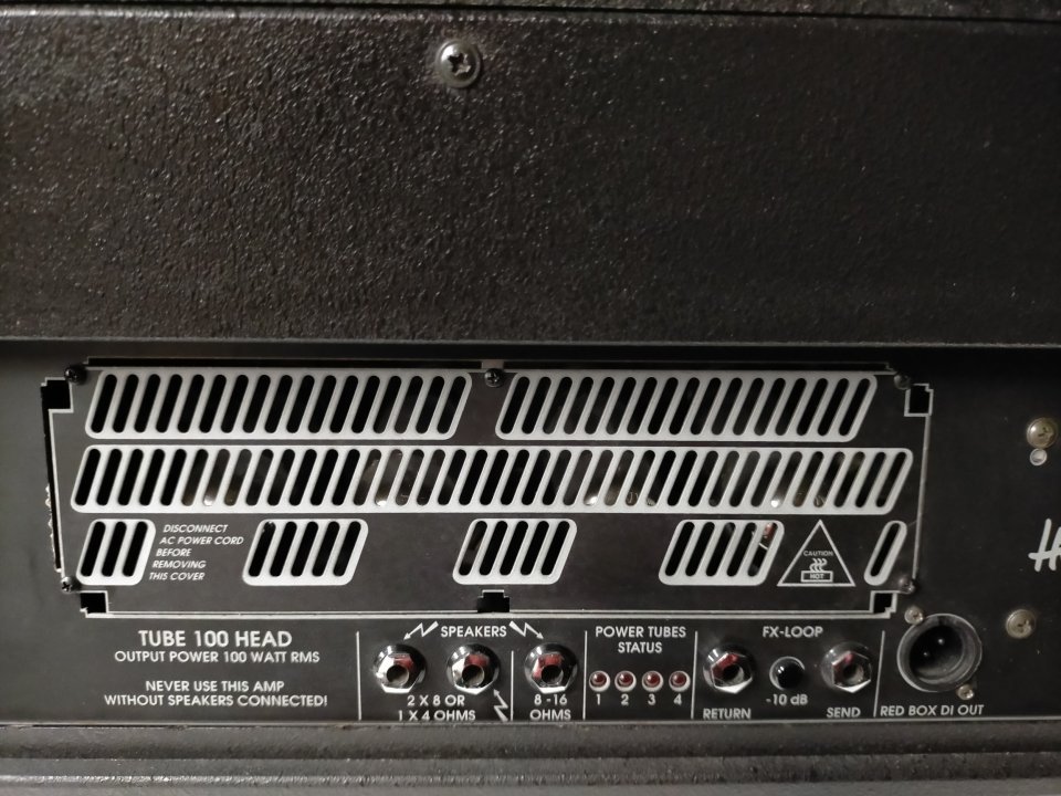 Hughes & Kettner Tube 100 ( Válvulas - Alemán) de segunda mano · Foto 6 de 10 · Zaragoza