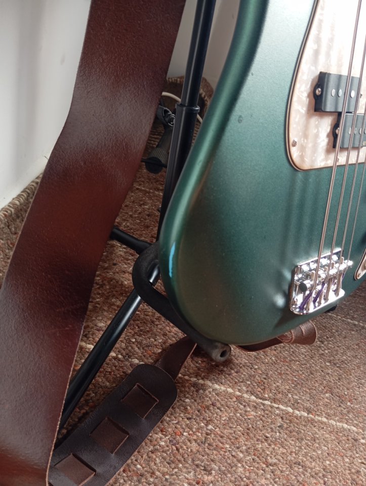 Squier Sonic Precision EMG de segunda mano · Foto 8 de 9 · Barcelona · 260 €