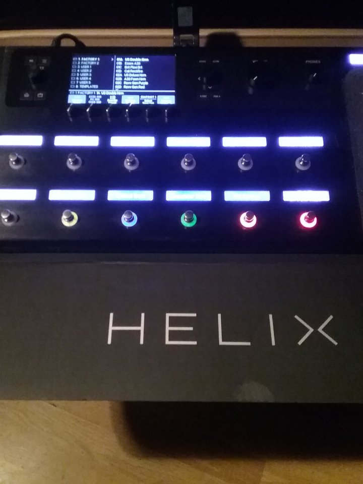 Line 6 Helix de segunda mano · Foto 10 de 10 · Madrid · 675 €