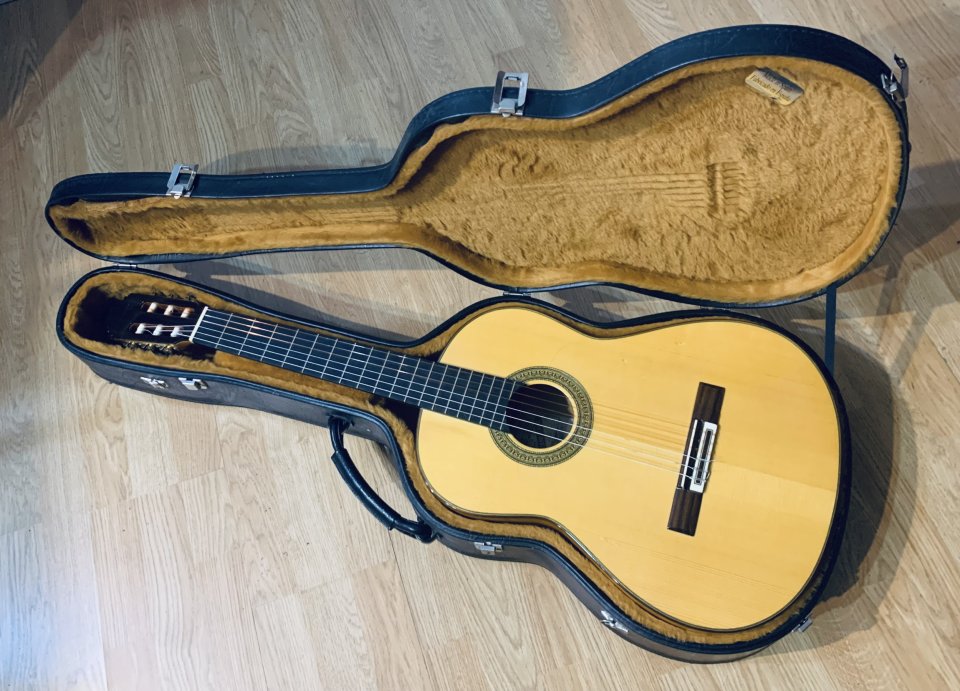 Guitarra Flamenca Valeriano Bernal - Modelo Maestro (2006) de segunda mano · Foto 1 de 9 · Sevilla · 1350 €