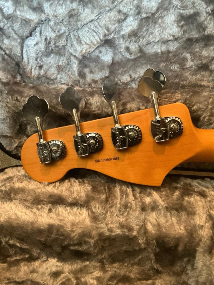Fender American Professional II Precision Bass RW Dark Night, modificación a PJ de segunda mano · Foto 8 de 8 · Zaragoza · 1850 €