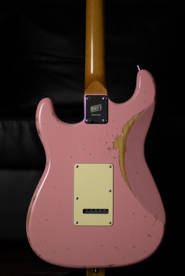 Henry's Electric Guitar Snake ST-1 Boa - Pink Relic de segunda mano · Foto 4 de 10 · Ourense · 590 €