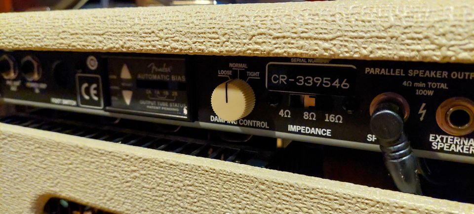 OFERTÓN!! Fender Super-Sonic Twin 100/25W Blonde Oxblood Combo [EN MANO]