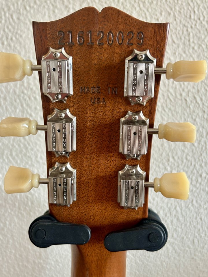 Gibson Les Paul Standard 50s Faded Honey Burst de segunda mano · Foto 7 de 10 · A Coruña · 1800 €