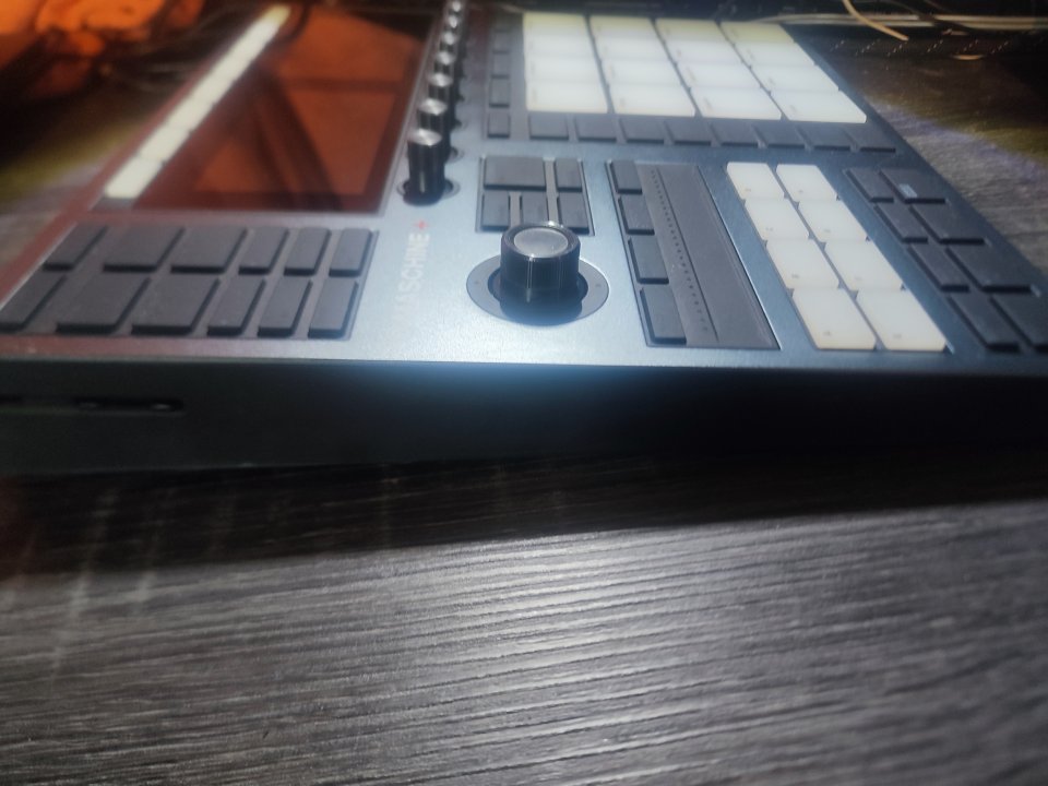 Maschine plus (2021) de segunda mano · Foto 4 de 8 · Almería · 540 €