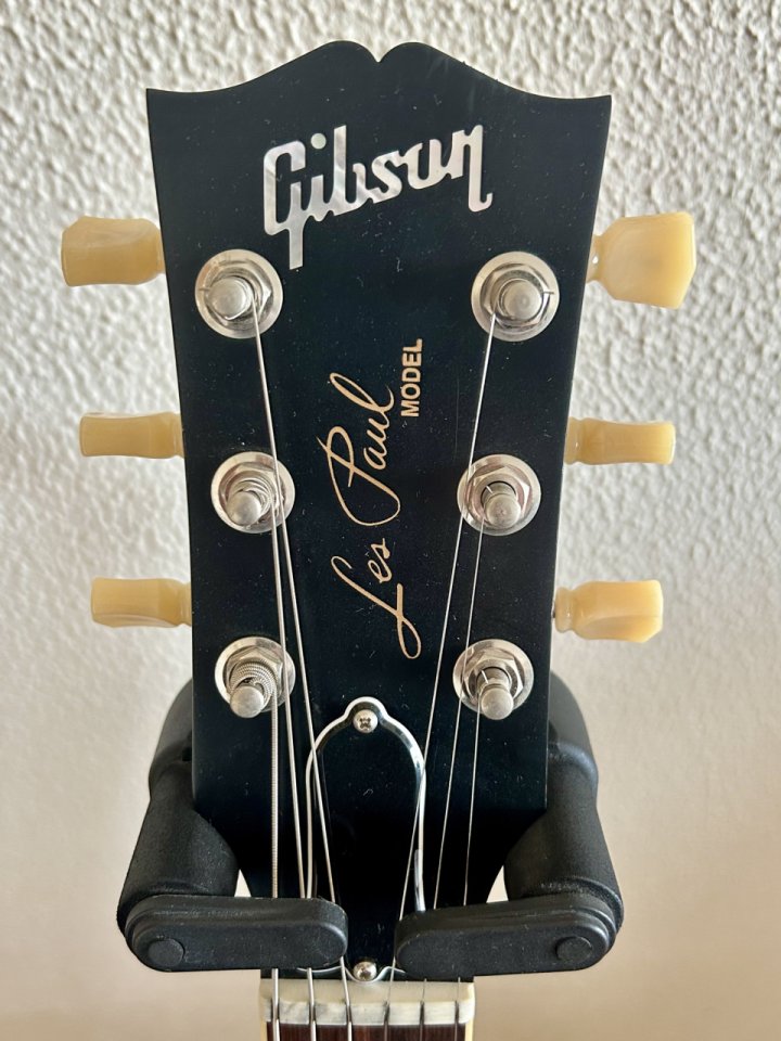 Gibson Les Paul Standard 50s Faded Honey Burst de segunda mano · Foto 8 de 10 · A Coruña · 1800 €