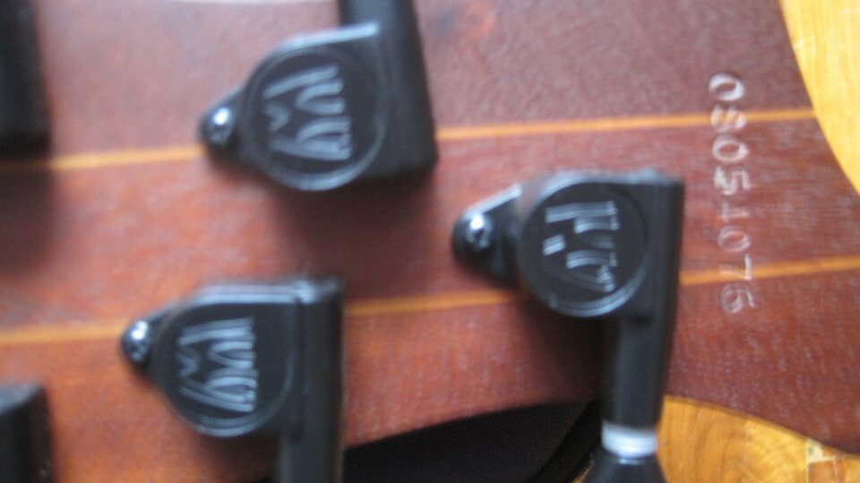 Bajo Fame Baphomet V (Mayones)