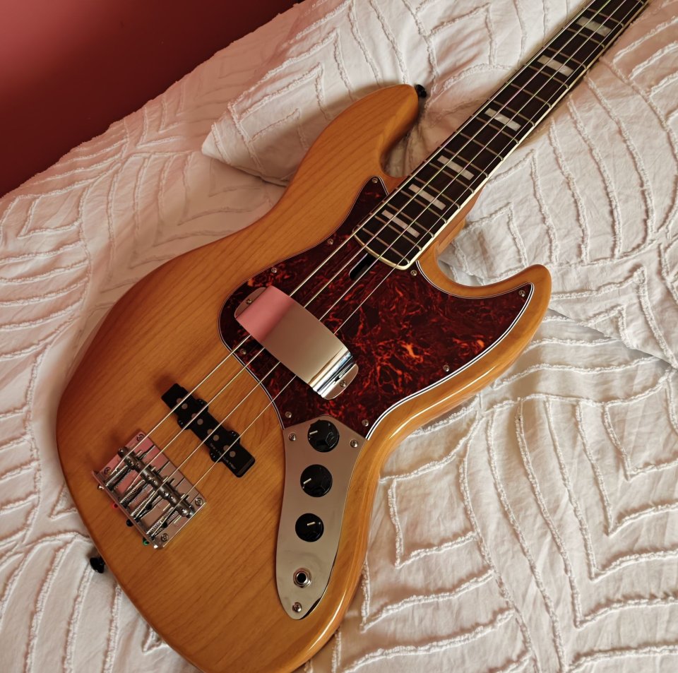 Sire Marcus MIller V5R Nat + Elixir + Dunlop Dual + Tortoise Pickguardian