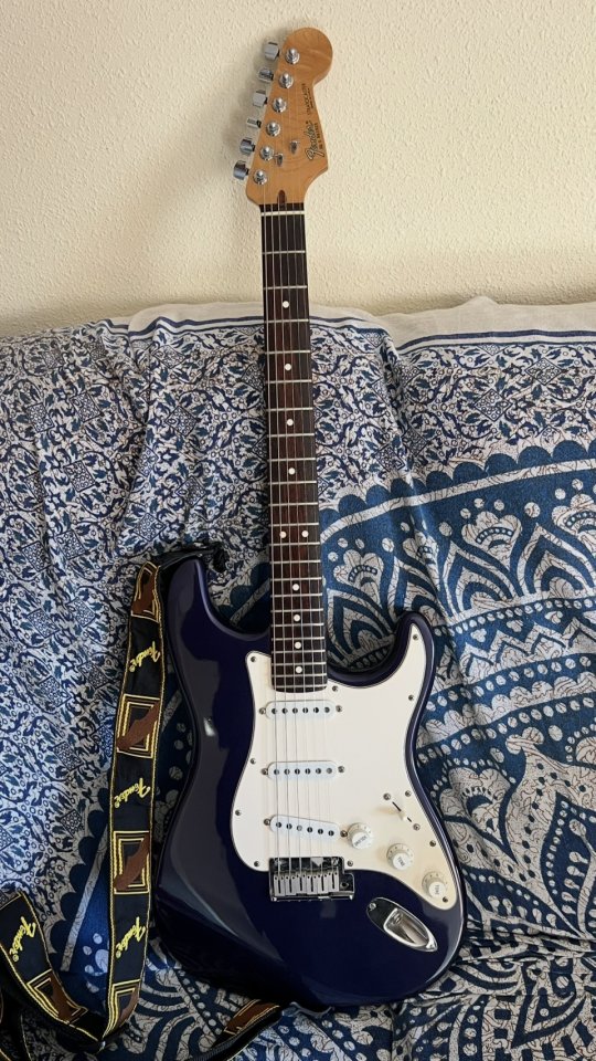 Guitarra Fender Stratocaster American Standard USA de segunda mano · Foto 1 de 10 · Sevilla · 1600 €