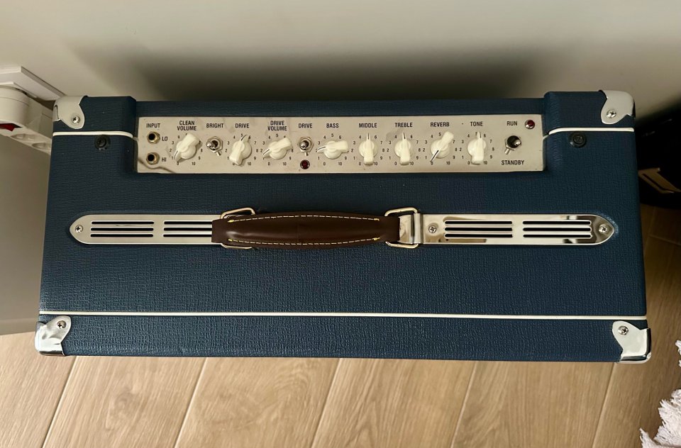 REBAJA TEMPORAL. Amplificador Laney Lionheart L5T 112 de segunda mano · Foto 3 de 6 · Valencia · 399 €