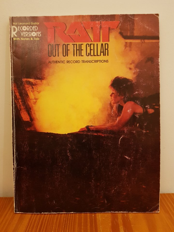 Libros de partituras, técnica, armonía, y solfeo para guitarra