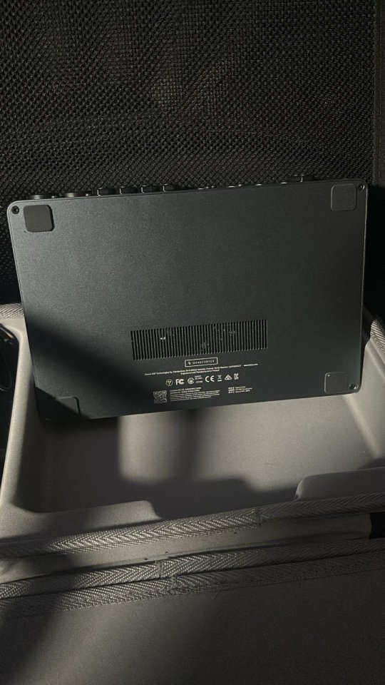 Quad cortex + estuche oficial + plugins de segunda mano · Foto 6 de 6 · Madrid · 1600 €