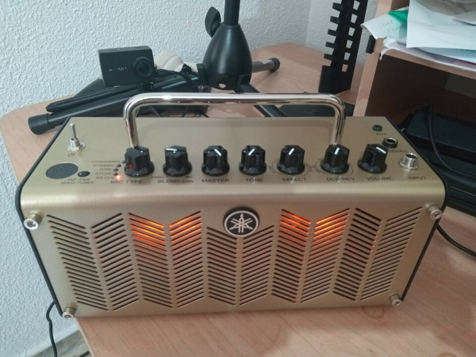 Vendo Amplificador Yamaha THR5A