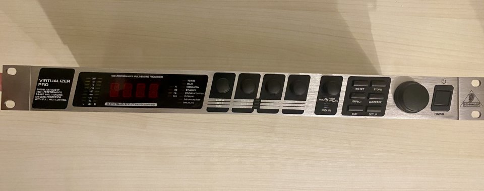 Behringer Virtualizer Pro DSP2024P
