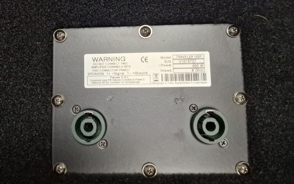 Pantalla bajo Markbass Traveler 102P-8 de segunda mano · Foto 4 de 7 · Pontevedra · 330 €
